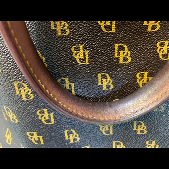 Dooney & Bourke - Picture 4 of 8